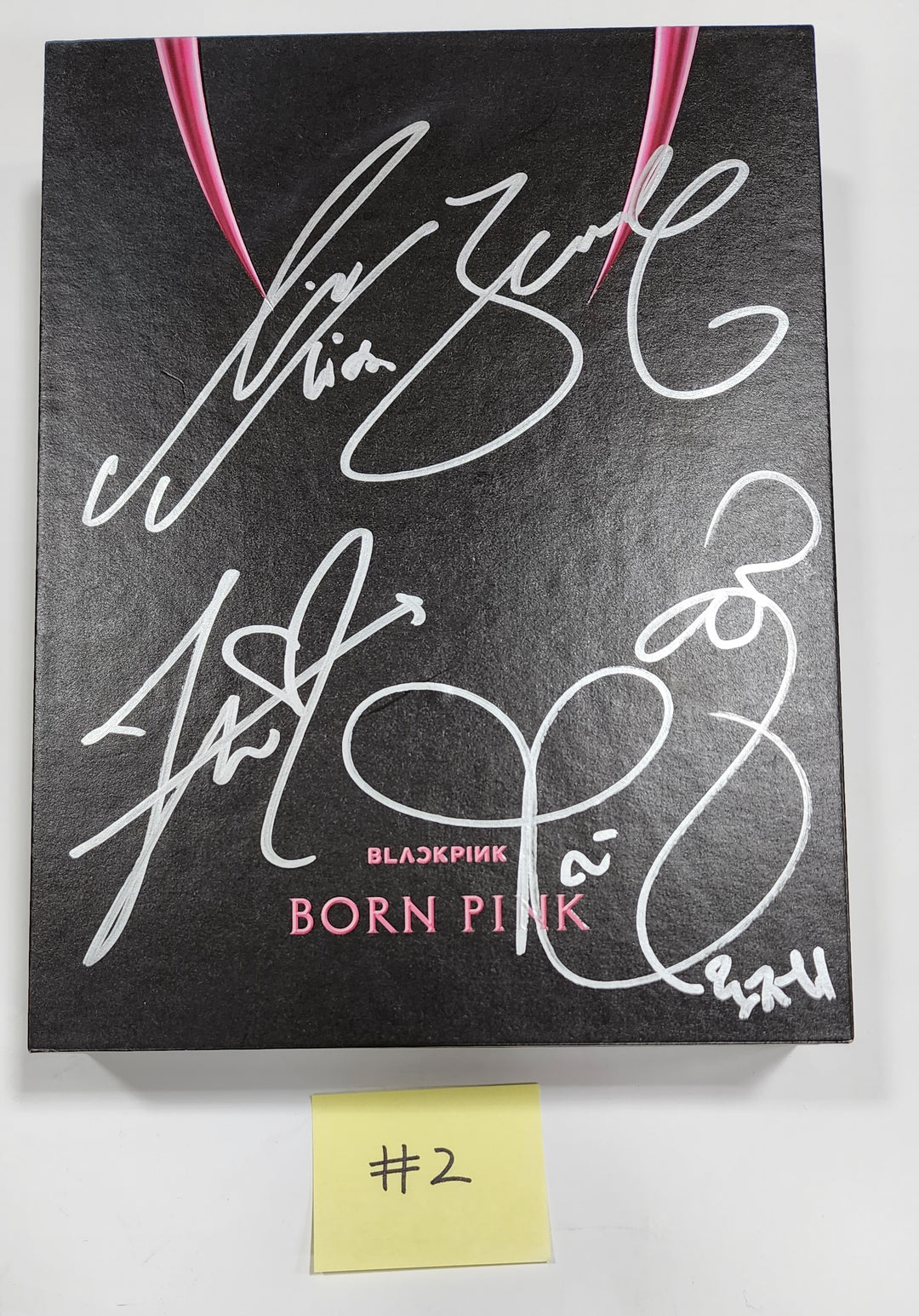 BLACK PINK "Born Pink" - Hand Autographed(Signed) Album