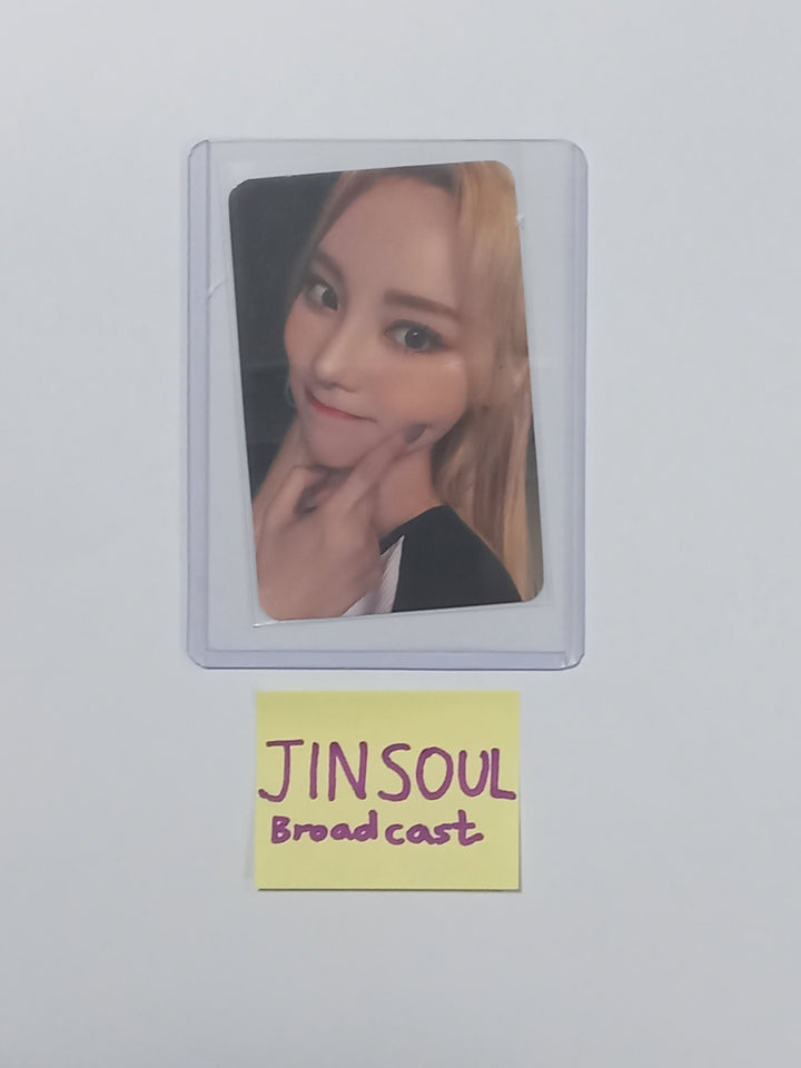 Jinsoul (of Loona) "Flip That" - Broadcast Photocard