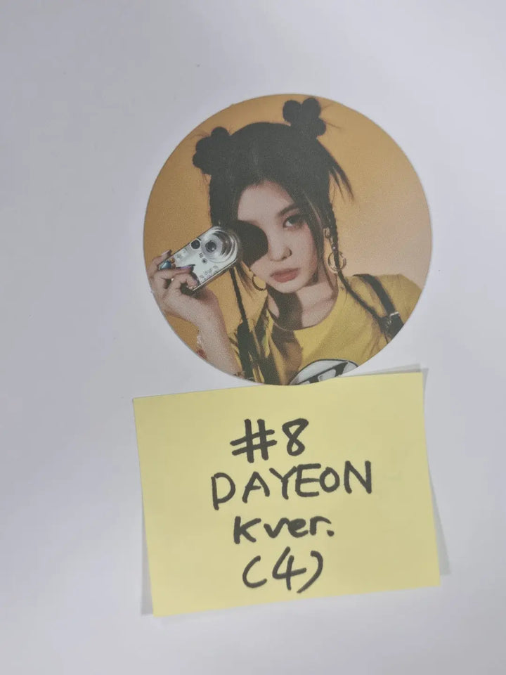 Kep1er "TROUBLESHOOTER" - Official Photocard [Chaehyun, Dayeon, Hikaru]