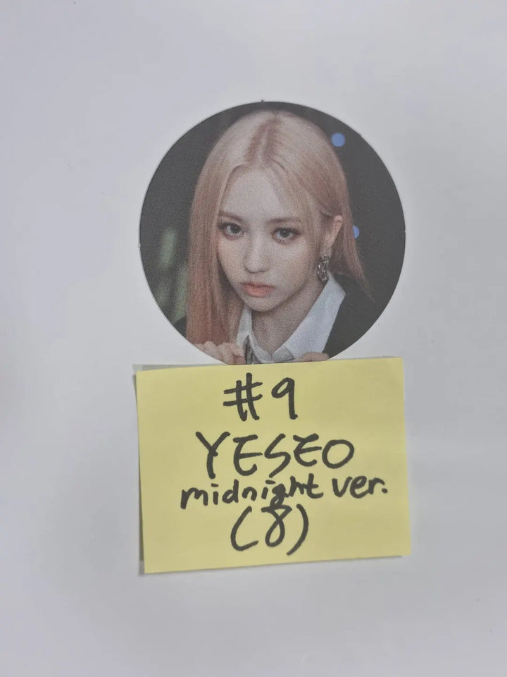 Kep1er "TROUBLESHOOTER" - Official Photocard [Bahiyyih, Youngeun, Yeseo] - HALLYUSUPERSTORE