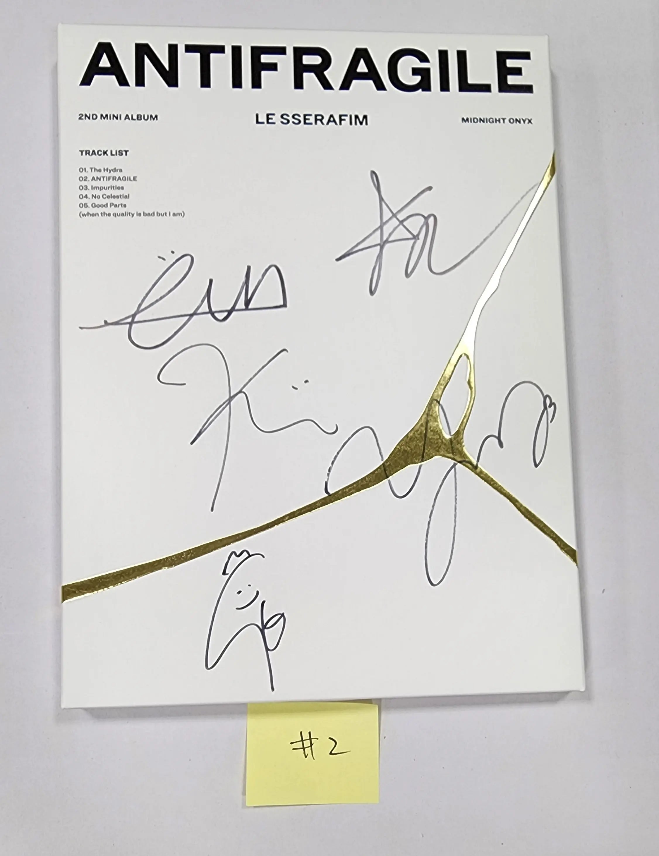 LE SSERAFIM 