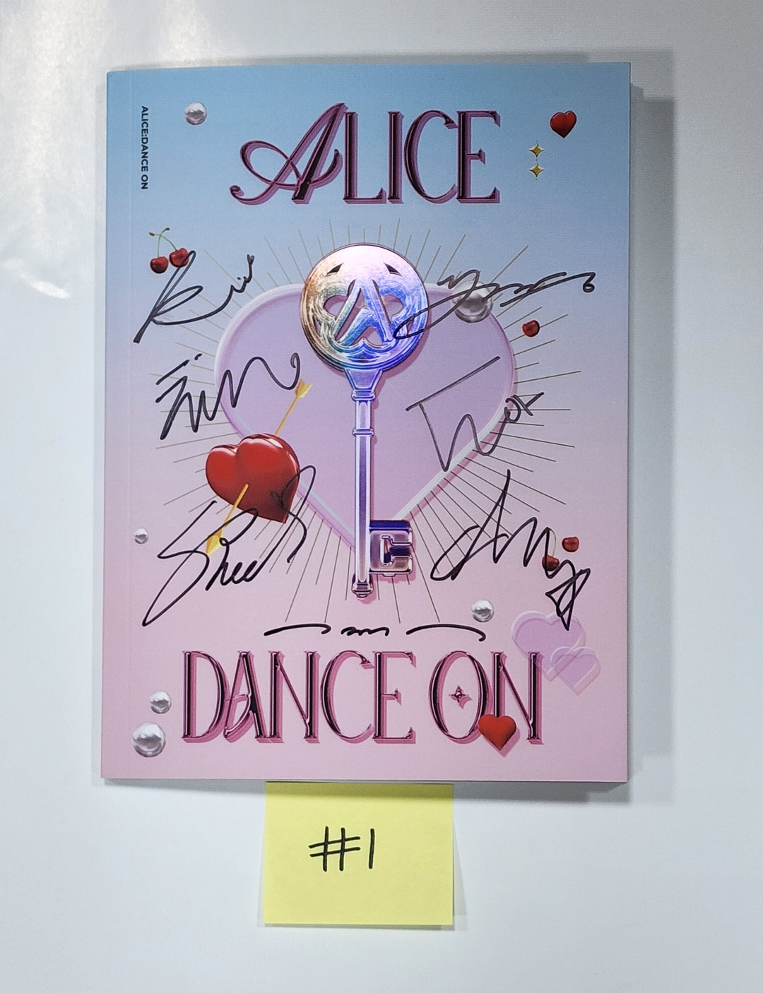 ALICE "DANCE ON" - 친필 사인(사인) 프로모 앨범