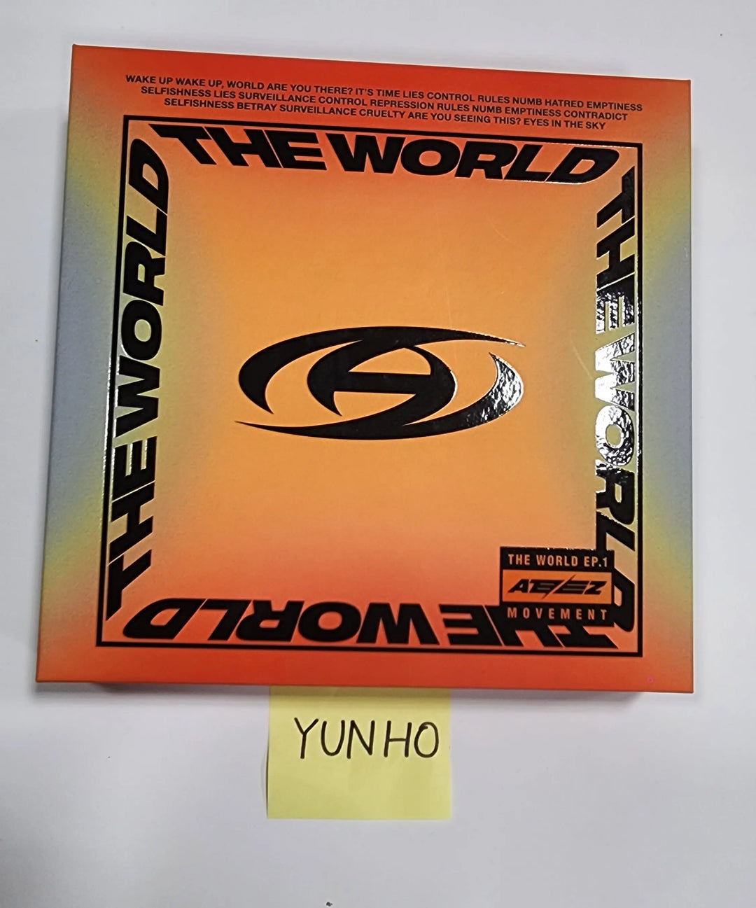 Yunho (Of Ateez) "The World Ep.1 - MOVEMENT" - Hand Autographed(Signed) Album - HALLYUSUPERSTORE