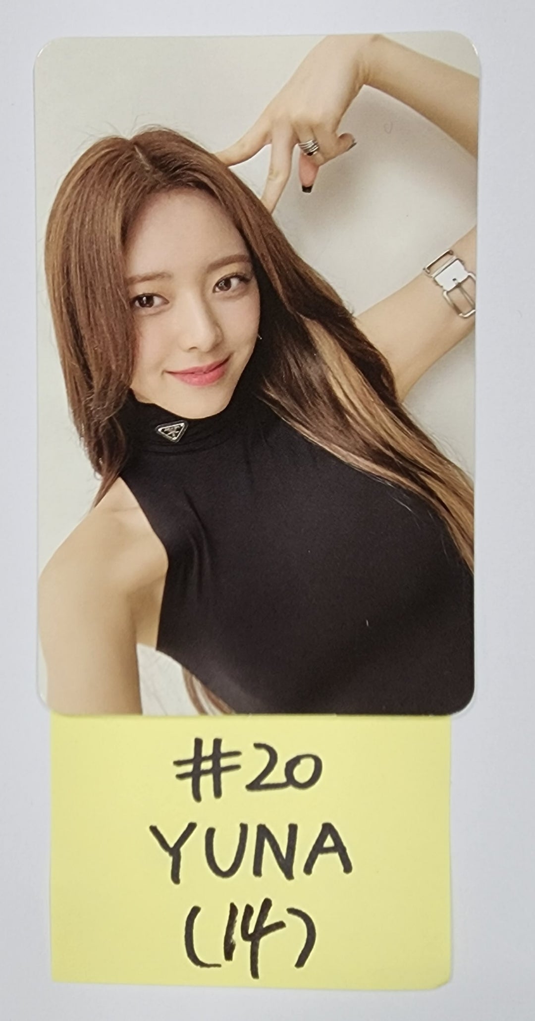 ITZY 'CHESHIRE' - Official Photocard [Standard Edition]