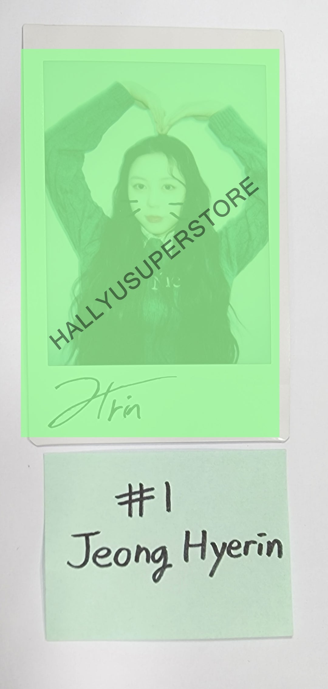 jeong heyrin (Of TripleS) "Acid Angel from Asia" - Hand Autographed(Signed) Polaroid