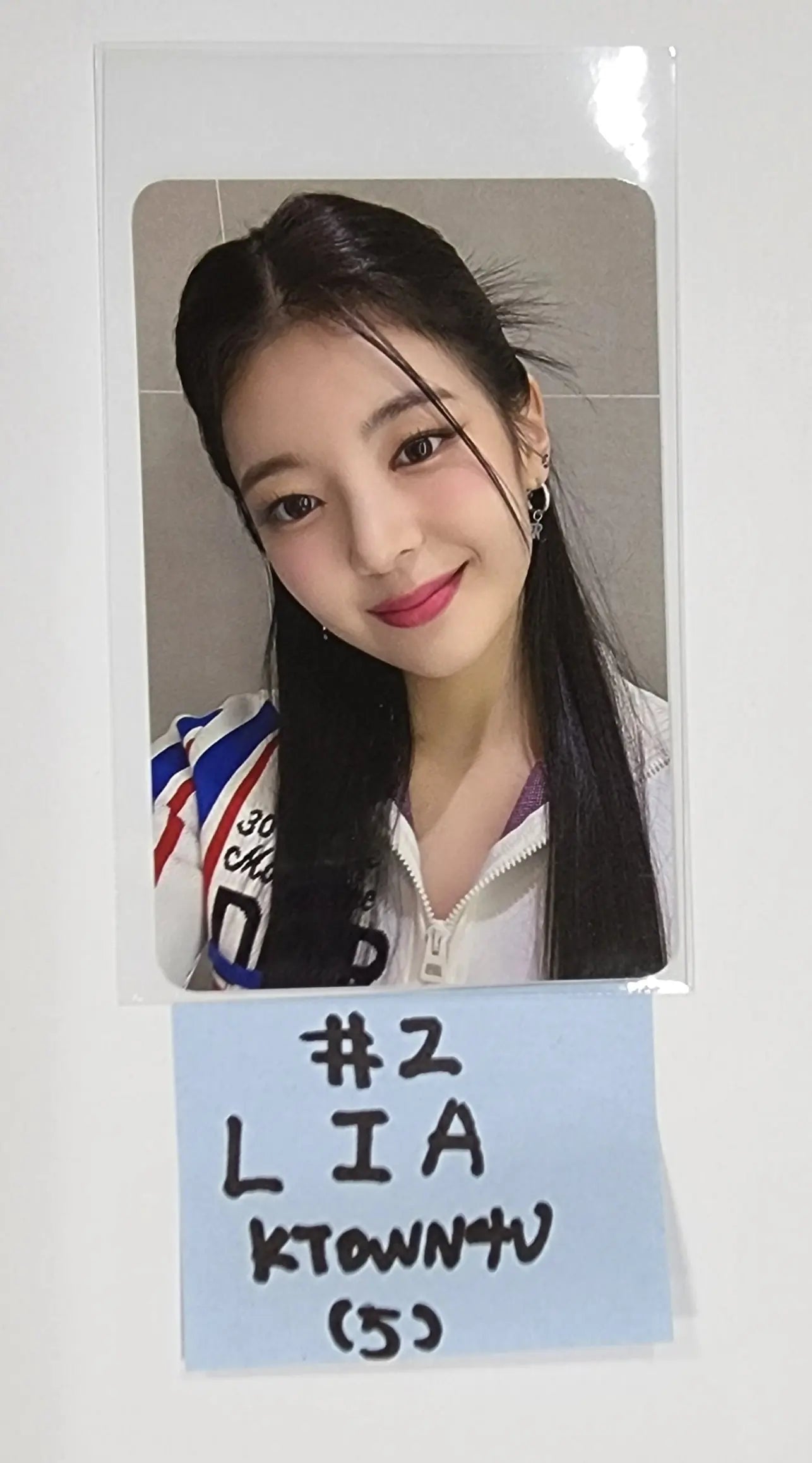 限定製作】 clalen ITZY カラコン メルカリ - ポストカード