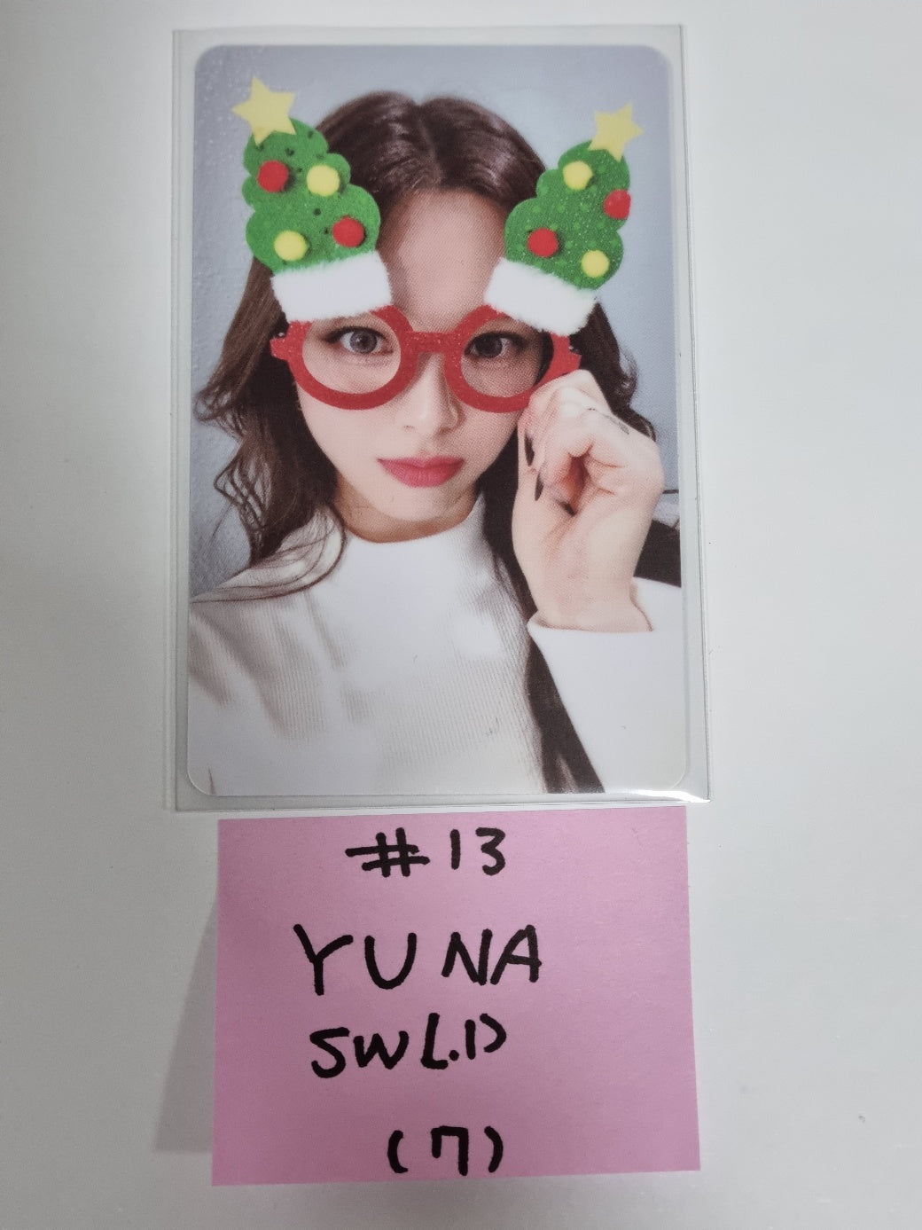 ITZY 'CHESHIRE' - Soundwave Lucky Draw Event PVC Photocard [Special Edition Ver.]
