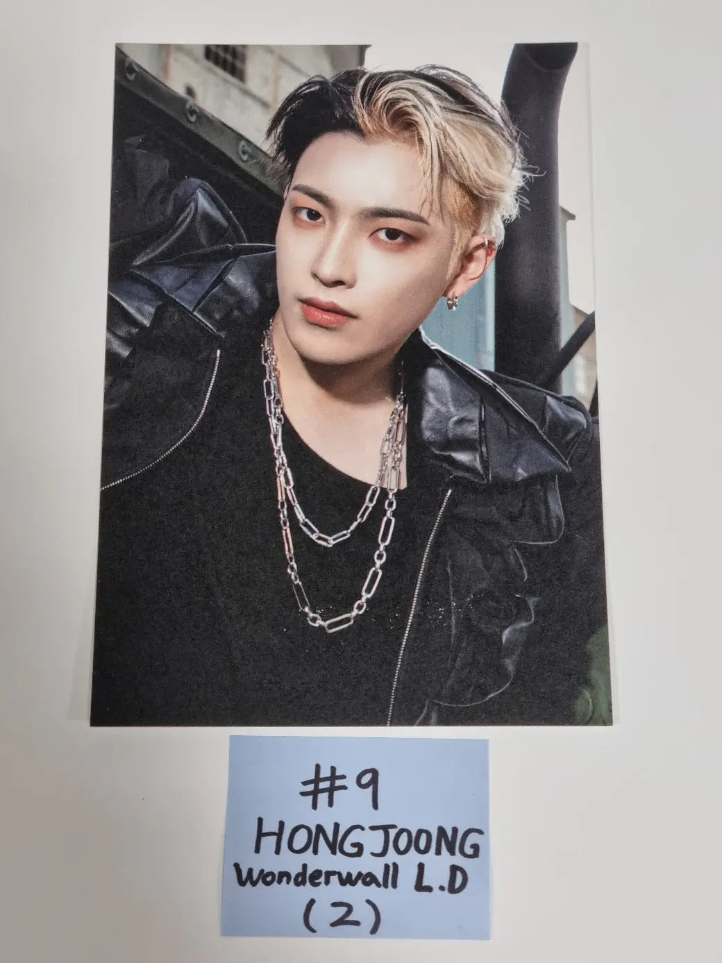 Ateez "The World Ep.1 - MOVEMENT" - Wonderwall Lucky Draw Event Photocard, Trailer Concept Photo - HALLYUSUPERSTORE