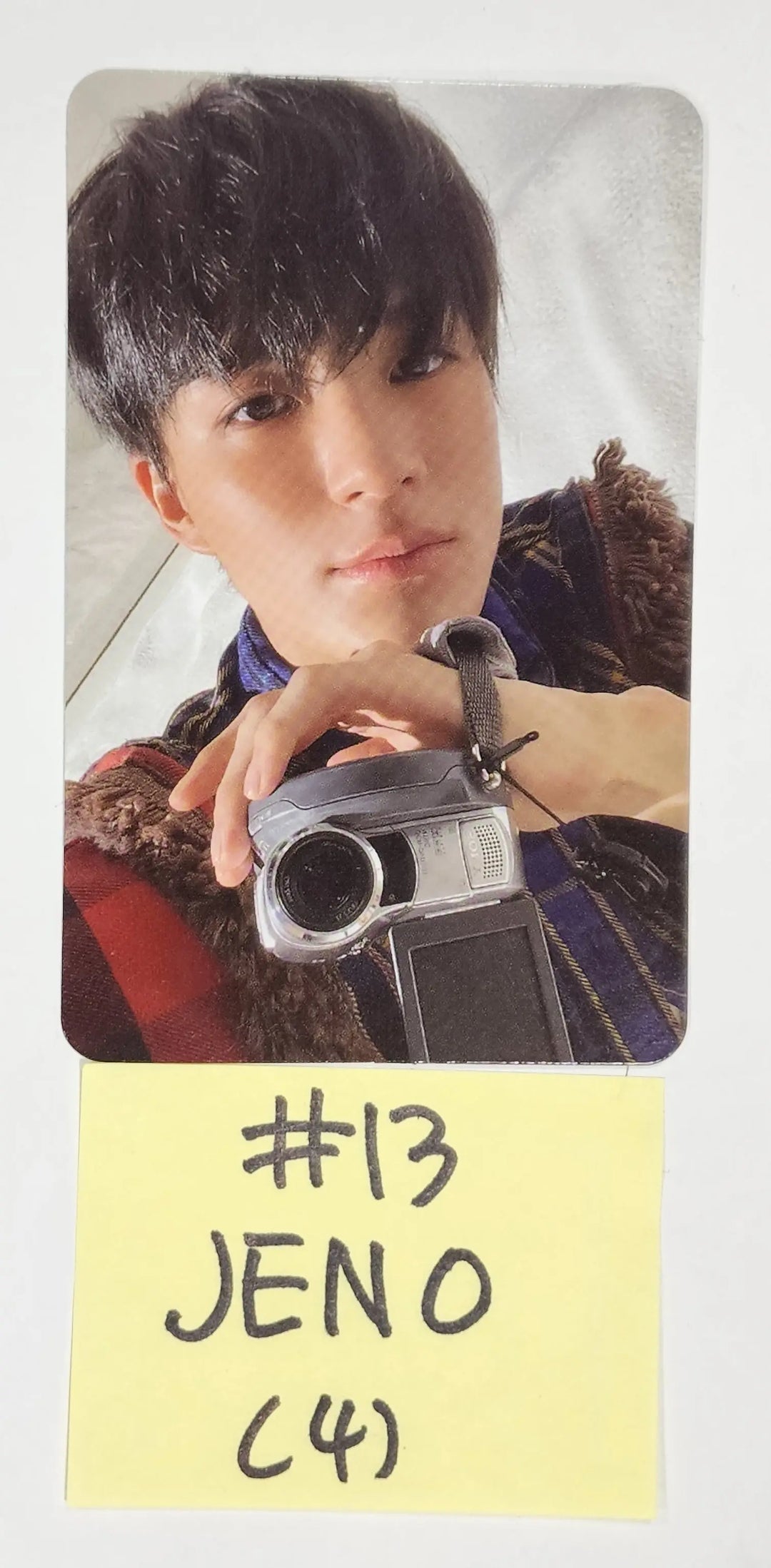 NCT "2022 Winter SMTOWN : SMCU PALACE" - Official Photocard [Membership Card Ver.] - HALLYUSUPERSTORE