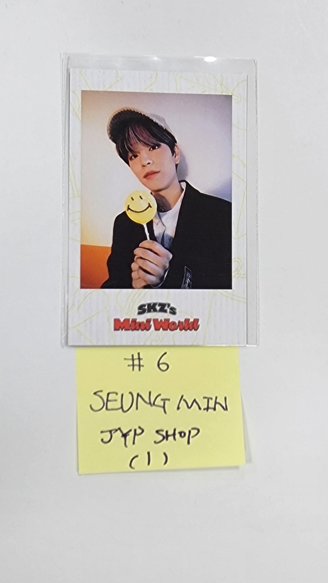 Straykids "2023 Season's Greetings" - JYP Shop Pre-Order Benefit Polaroid Type Photocard