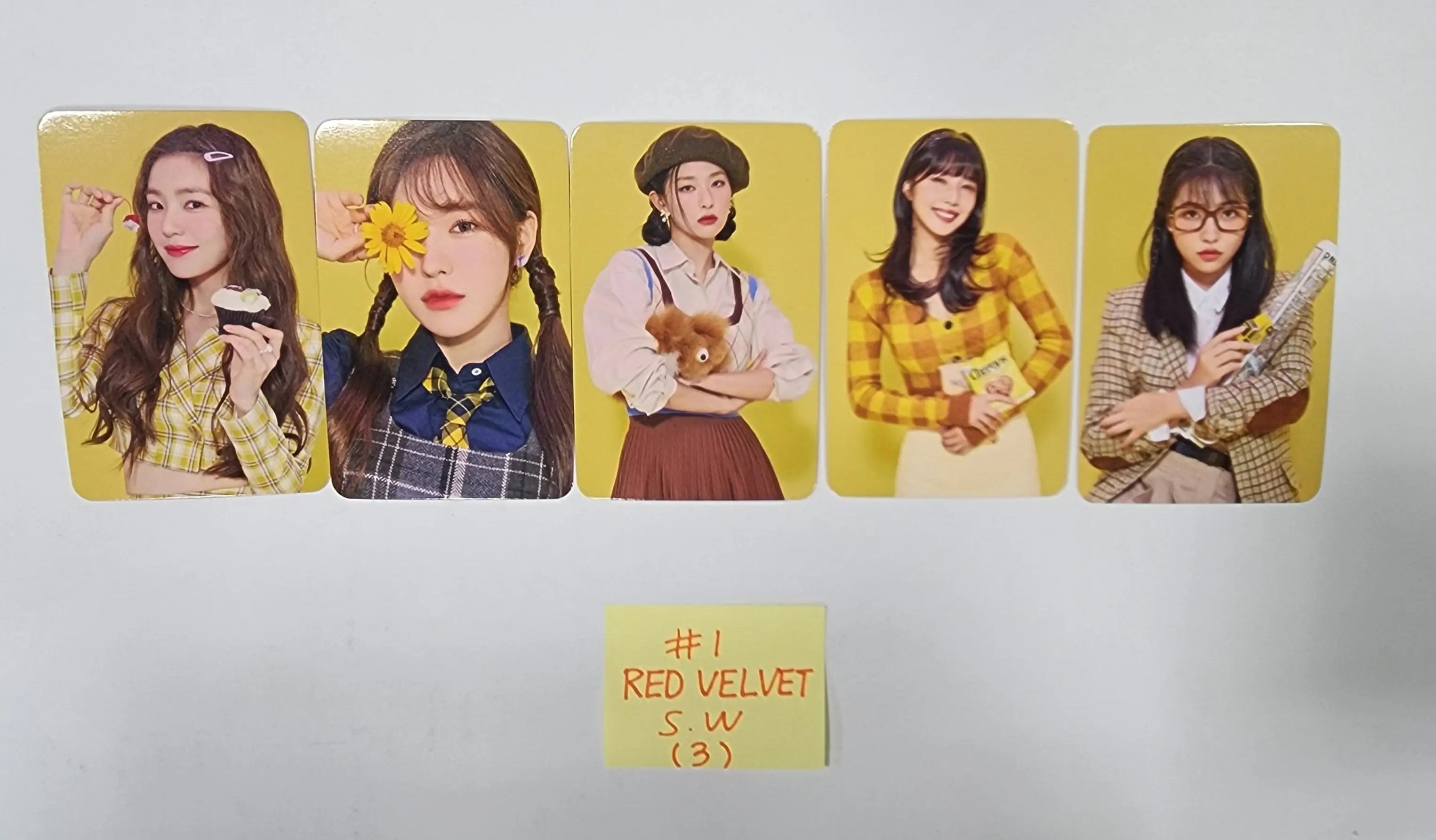 Red Velvet 2023 Season's Greetings - Soundwave Pre-Order Benefit