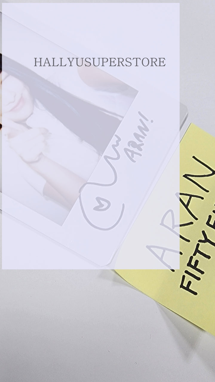 아란(Of FIFTY FIFTY) "THE FIFTY" 1st EP - 친필 사인(사인) 포토카드 