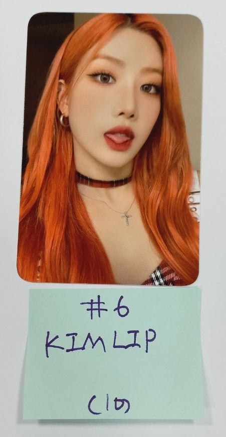 LOONA "LOONATHEWORLD" IN SEOUL Photobook - Official Photocard [Stage Outfit ver], LP Keyring