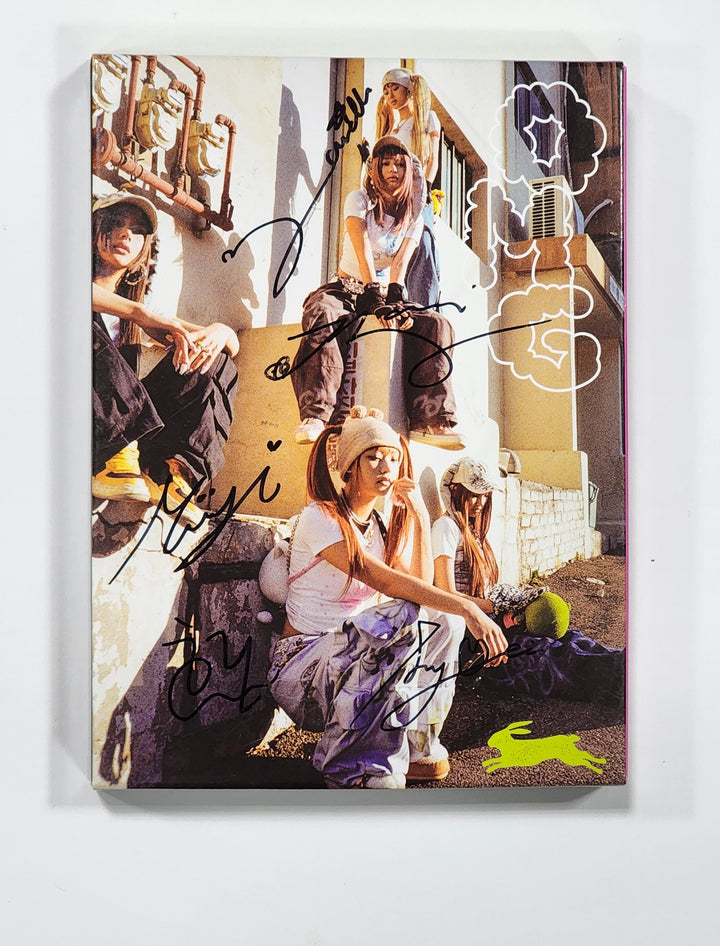 New Jeans 'OMG' - Hand Autographed(Signed) Promo Album