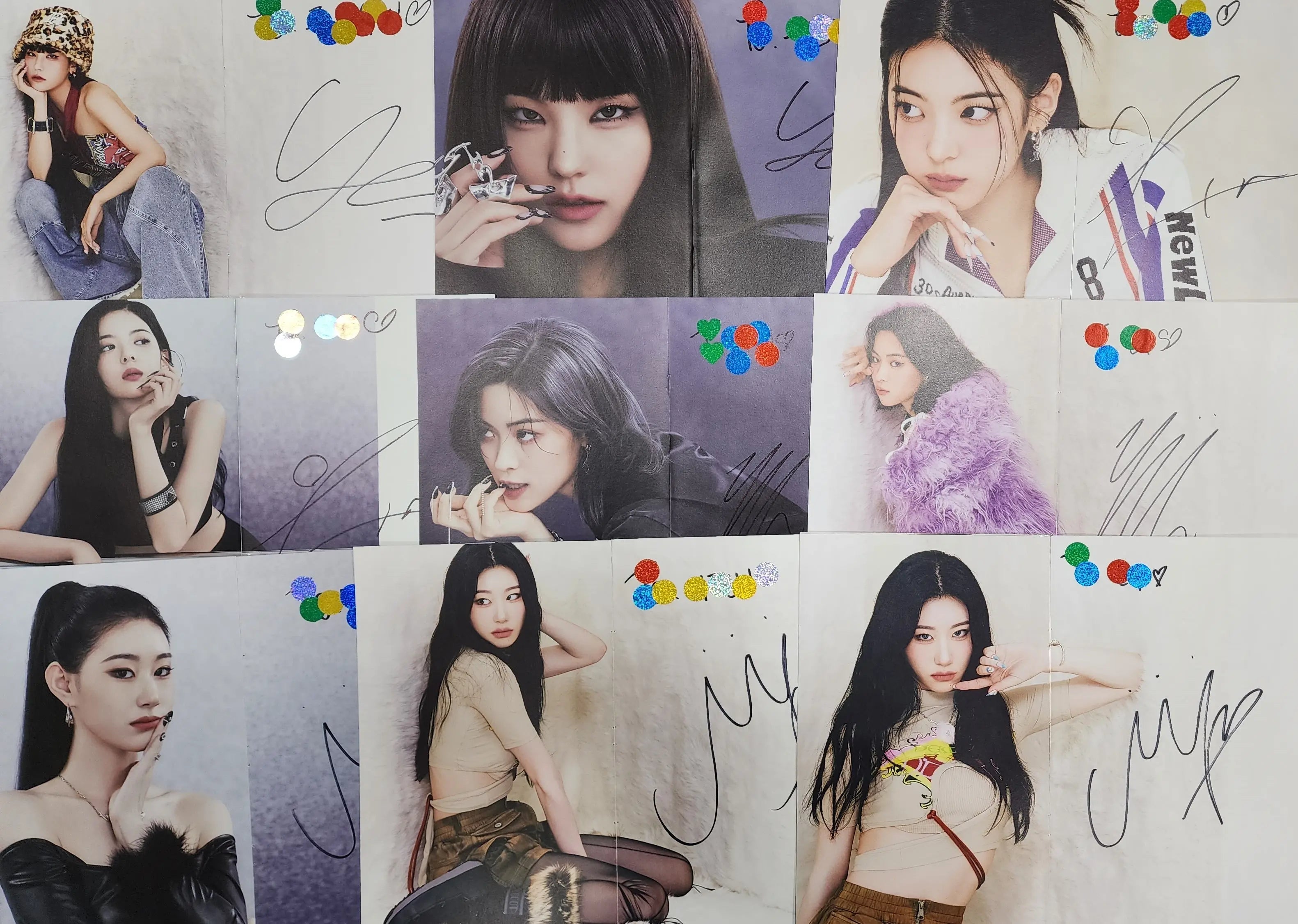 ITZY &lsquo;CHESHIRE&rsquo; - A Cut Page From Fansign Event Album – HALLYUSUPERSTORE