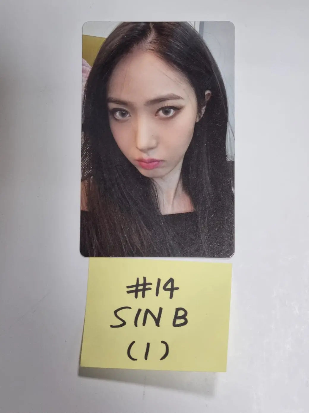 VIVIZ 'VarioUS' - Official Photocard, Folding Photocard