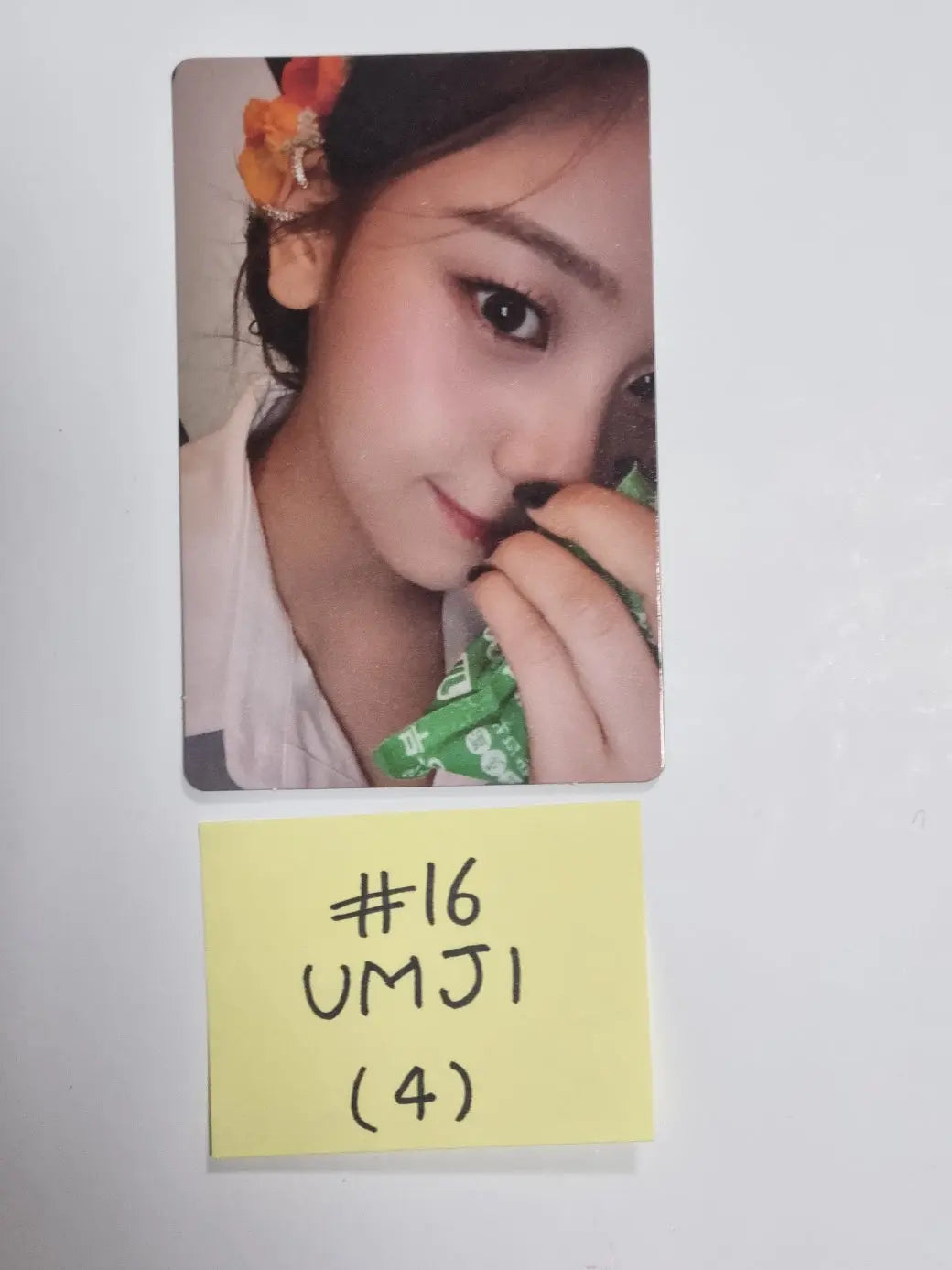 VIVIZ 'VarioUS' - Official Photocard, Folding Photocard - HALLYUSUPERSTORE