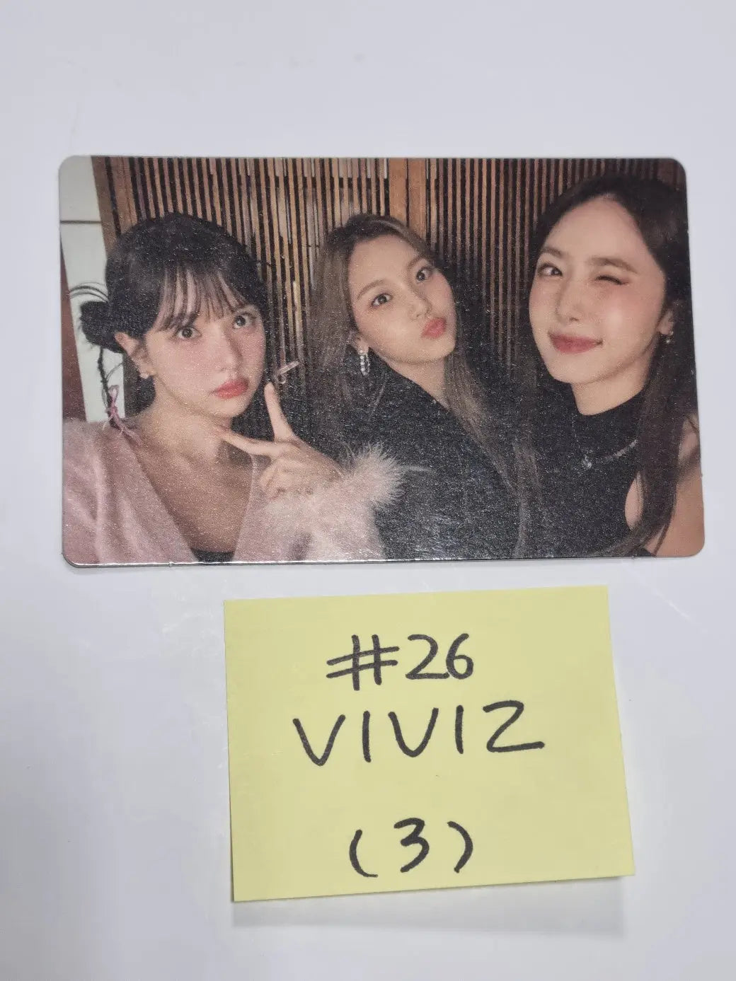 VIVIZ 'VarioUS' - Official Photocard, Folding Photocard