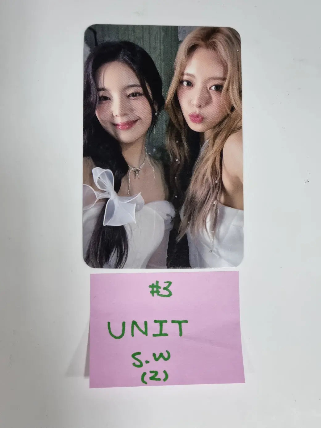 ITZY 'CHESHIRE' - Soundwave Fansign Event Photocard Round 6 - HALLYUSUPERSTORE