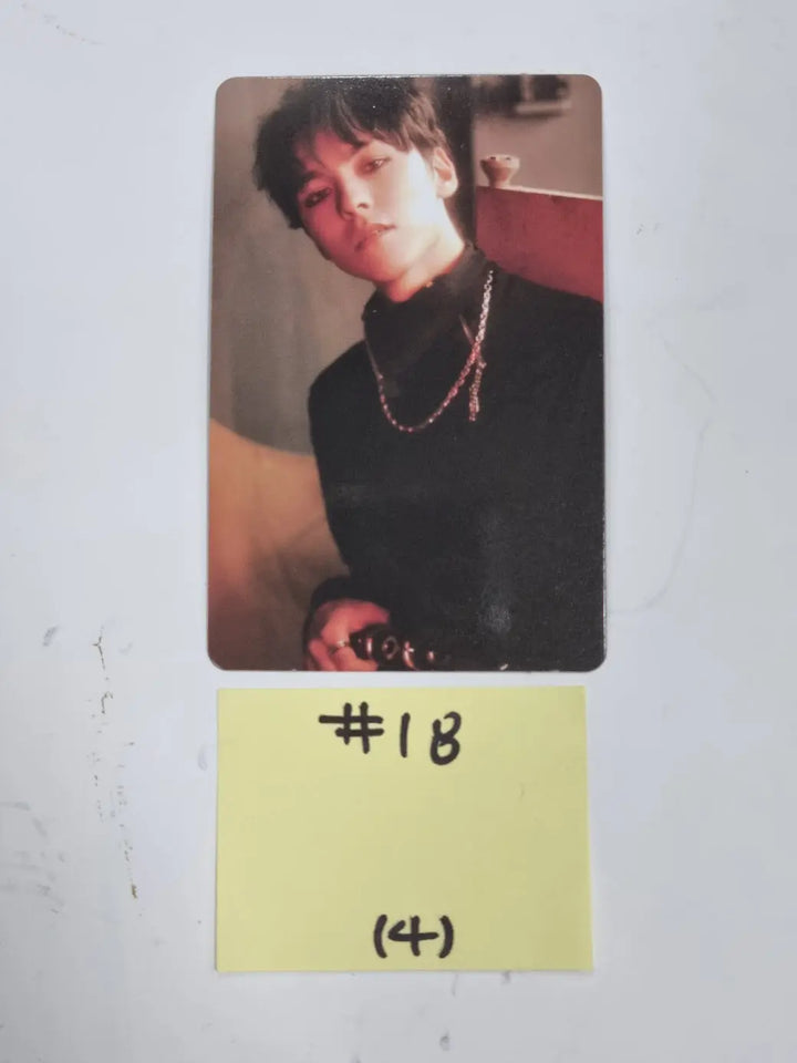 Vernon (Of SEVENTEEN) 'BLACK EYE'- Weverse Shop Official Trading Photocard