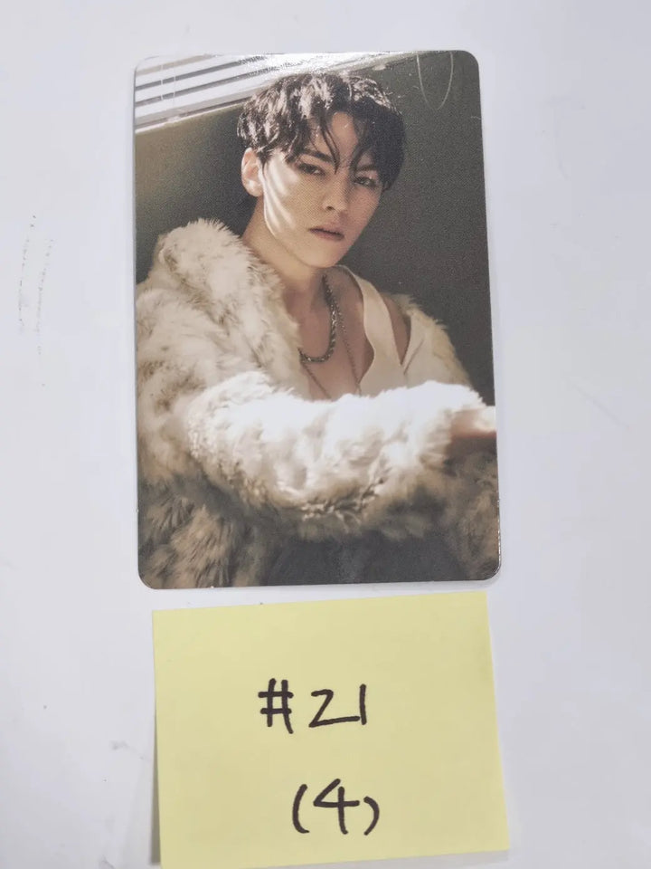 Vernon (Of SEVENTEEN) 'BLACK EYE'- Weverse Shop Official Trading Photocard - HALLYUSUPERSTORE