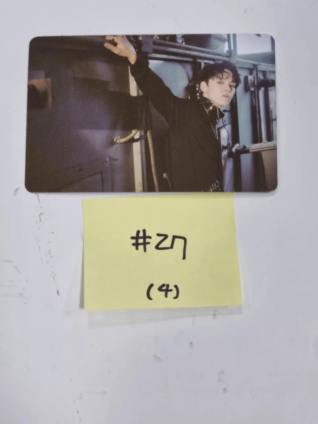 Vernon (Of SEVENTEEN) 'BLACK EYE'- Weverse Shop Official Trading Photocard - HALLYUSUPERSTORE