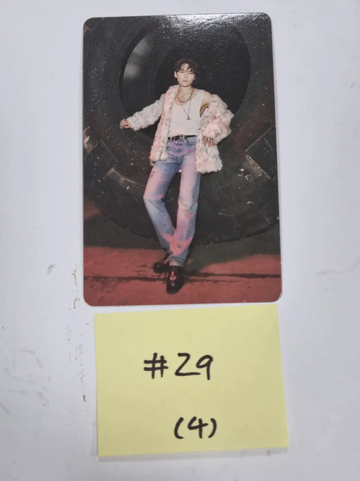 Vernon (Of SEVENTEEN) 'BLACK EYE'- Weverse Shop Official Trading Photocard - HALLYUSUPERSTORE