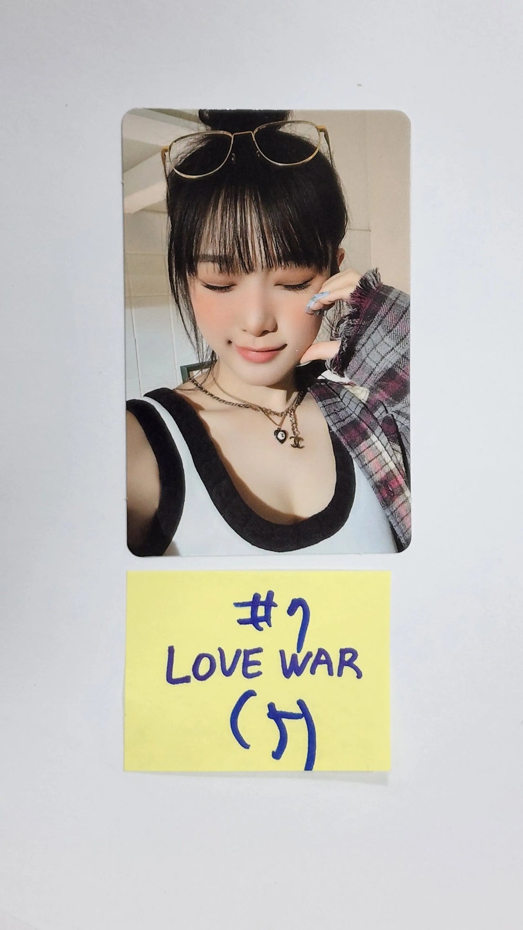 YENA "Love War" - Official Photocard [Poca Album] - HALLYUSUPERSTORE