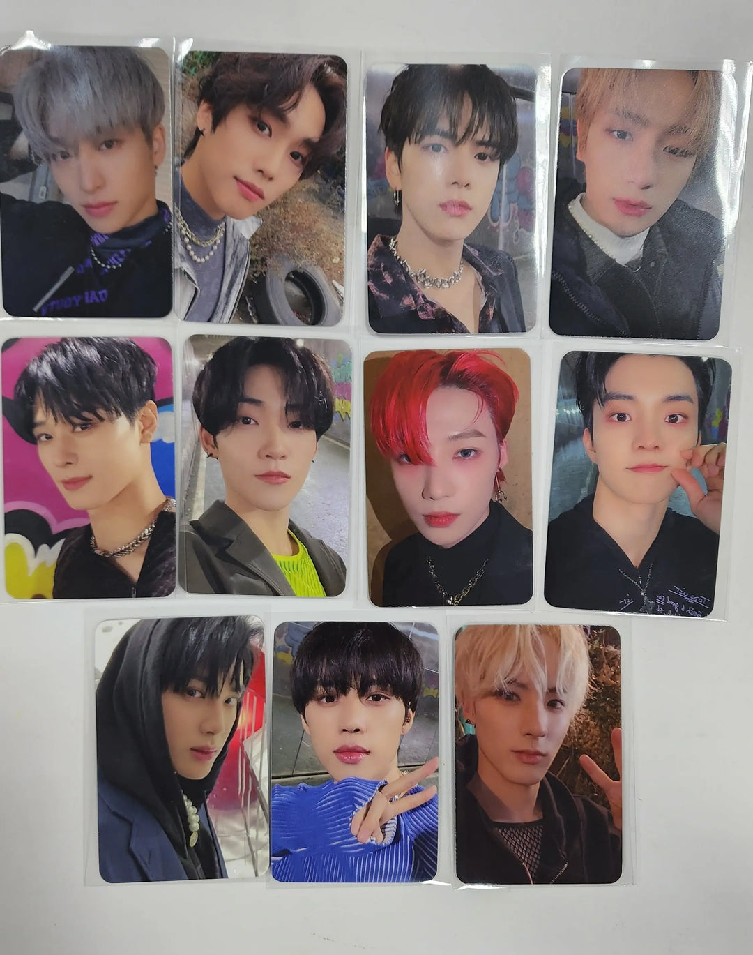 The Boyz "BE AWAKE" 8th - Mini Record Fansign Event Photocard [Platform Ver.] - HALLYUSUPERSTORE