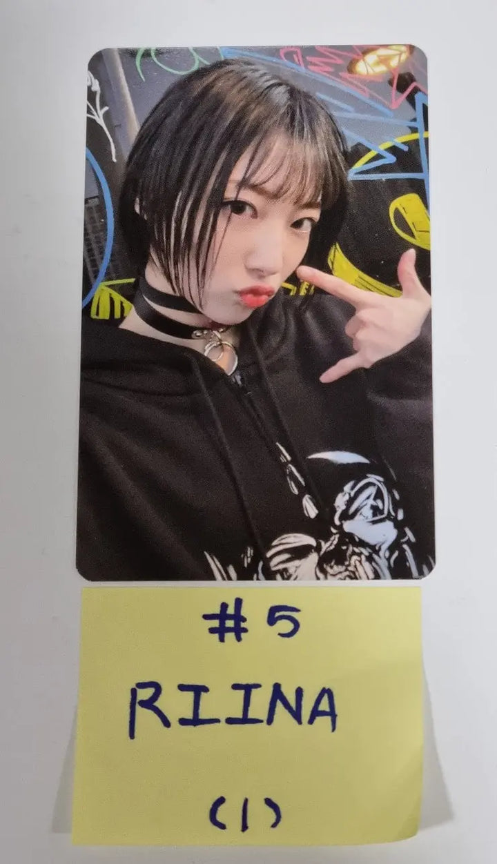 H1-KEY "Rose Blossom" Mini 1st - Official  Photocard (2) - HALLYUSUPERSTORE