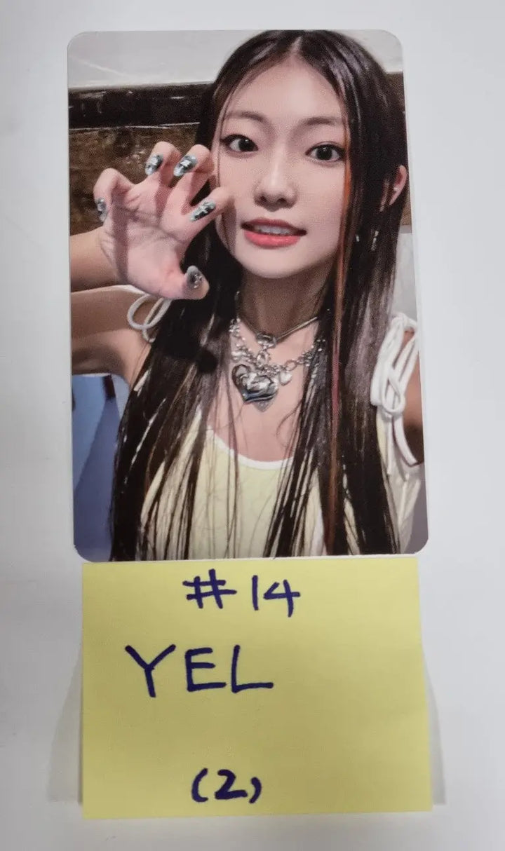 H1-KEY "Rose Blossom" Mini 1st - Official  Photocard (2) - HALLYUSUPERSTORE