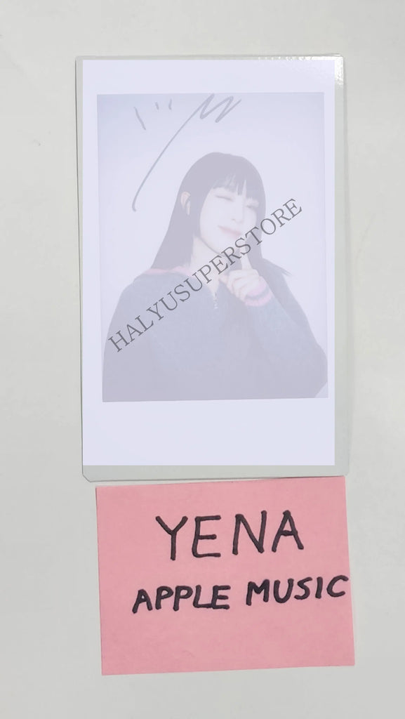 イェナ YENA LOVE WAR 直筆サイン入り アルバム イェナ YENA LOVE WAR 直筆サイン入り アルバム - メルカリ