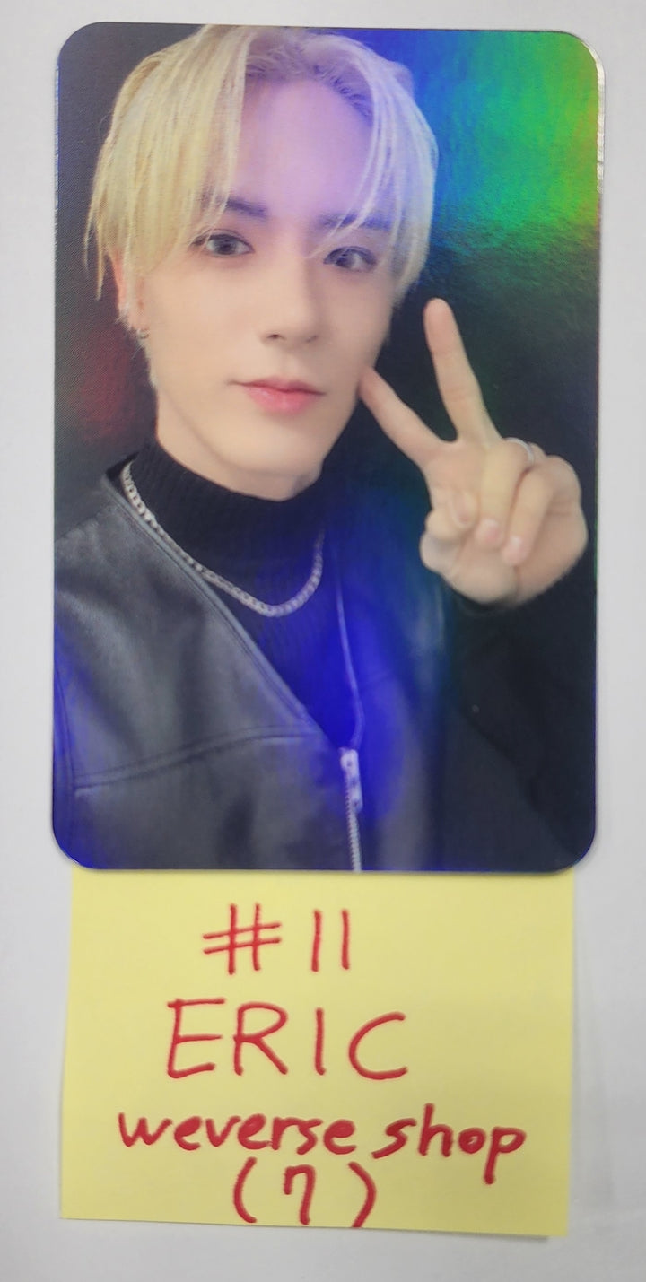 The Boyz "BE AWAKE" - Weverse Shop Pre-Orde Benefit Hologram Photocard