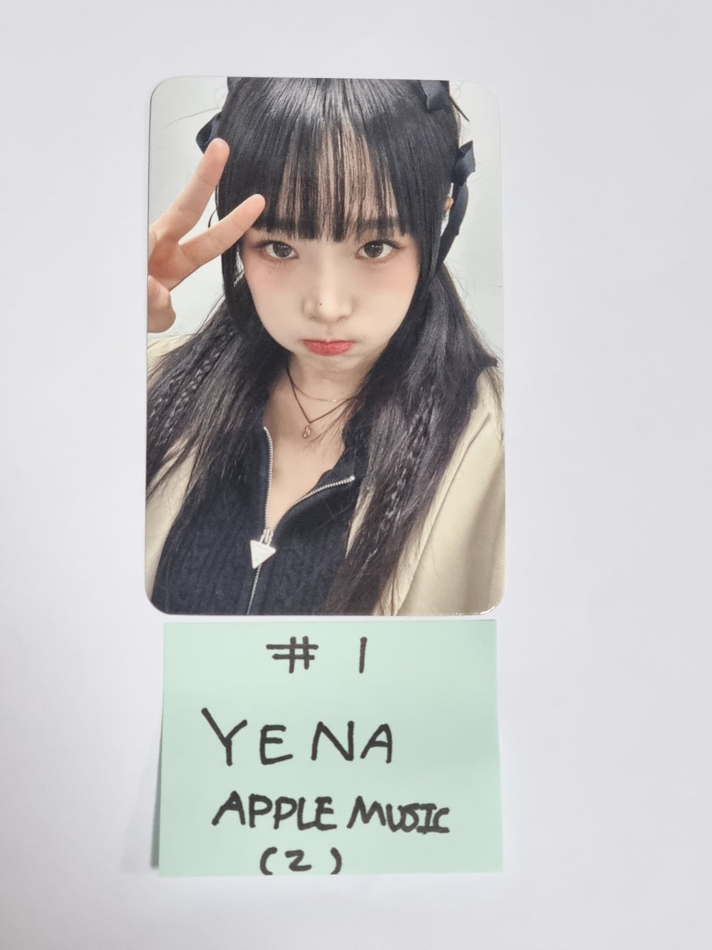 YENA「Love War」 - Apple Music ファンサイン会フォトカード第5弾