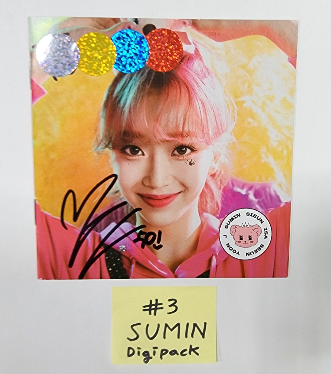 Sumin (Of StayC) "Teddy Bear" - A Cut Page From Fansign Event Album