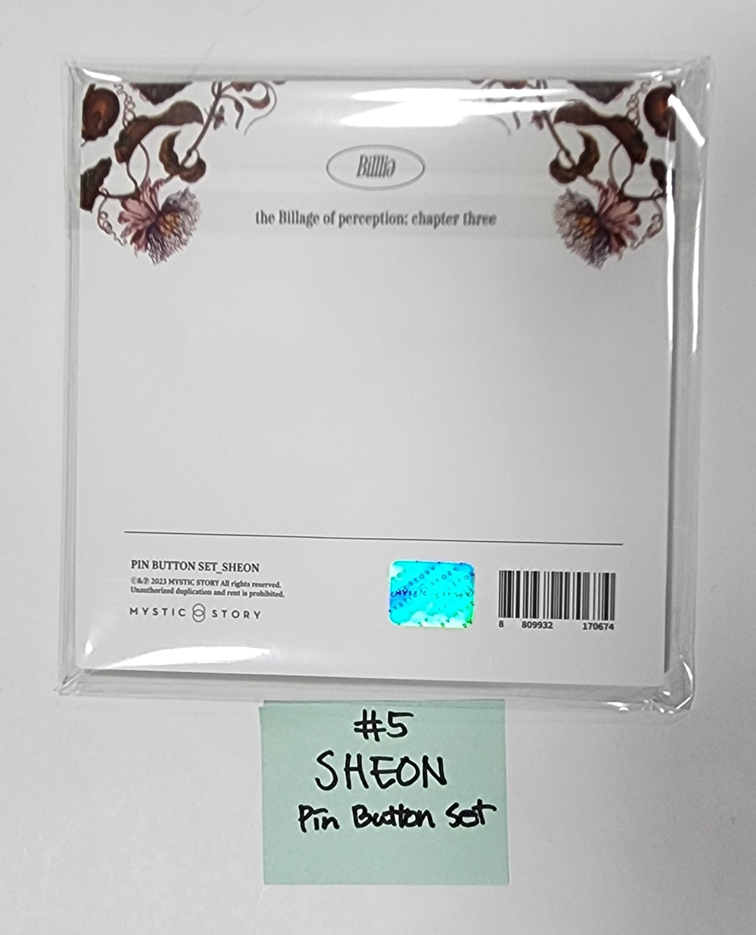 Billlie "the Billage of perception: chapter three" Mini 4th - Soundwave Official MD [Pin Button Set, Beads Bracelet, Tatoo Sticker Set, Sticker Pack] - HALLYUSUPERSTORE