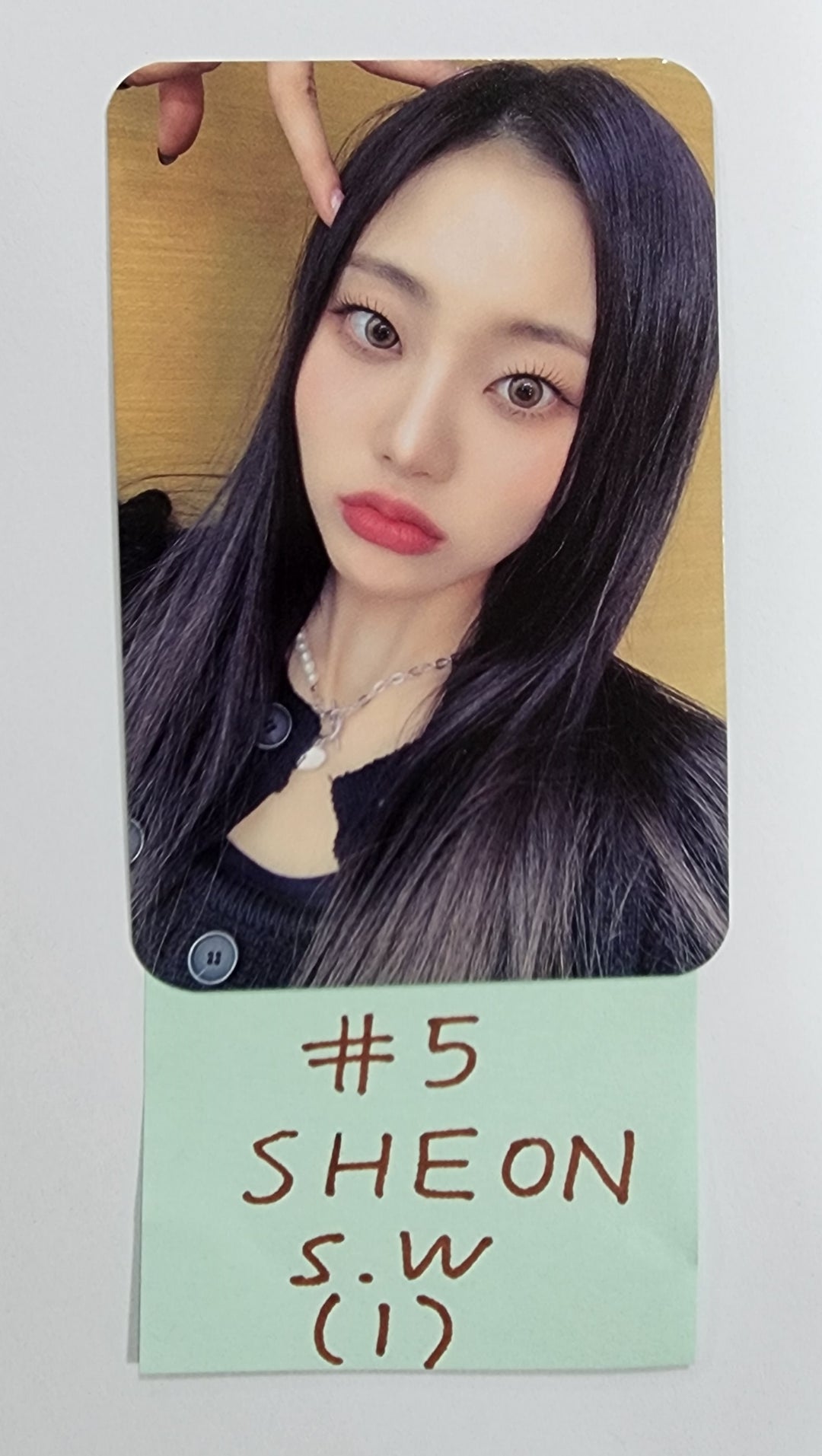 Billlie "the Billage of perception: chapter three" Mini 4th - Soundwave Pre-Order Benefit Photocard - HALLYUSUPERSTORE