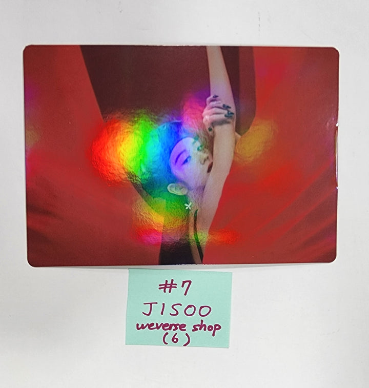 JISOO (Of Black Pink) "ME" 1st Single Album - Weverse Shop 予約特典フォトカード、ホログラムフォトスタンド