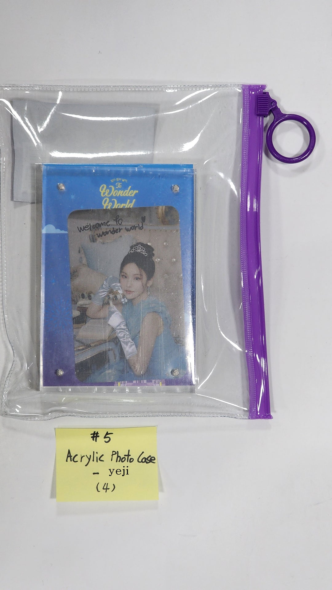 ITZY "Wonder World" The 2nd Fan Meeting - Official MD [Wonder World Pass, Trading Photocard, Photocard Holder, Acrylic Kit]