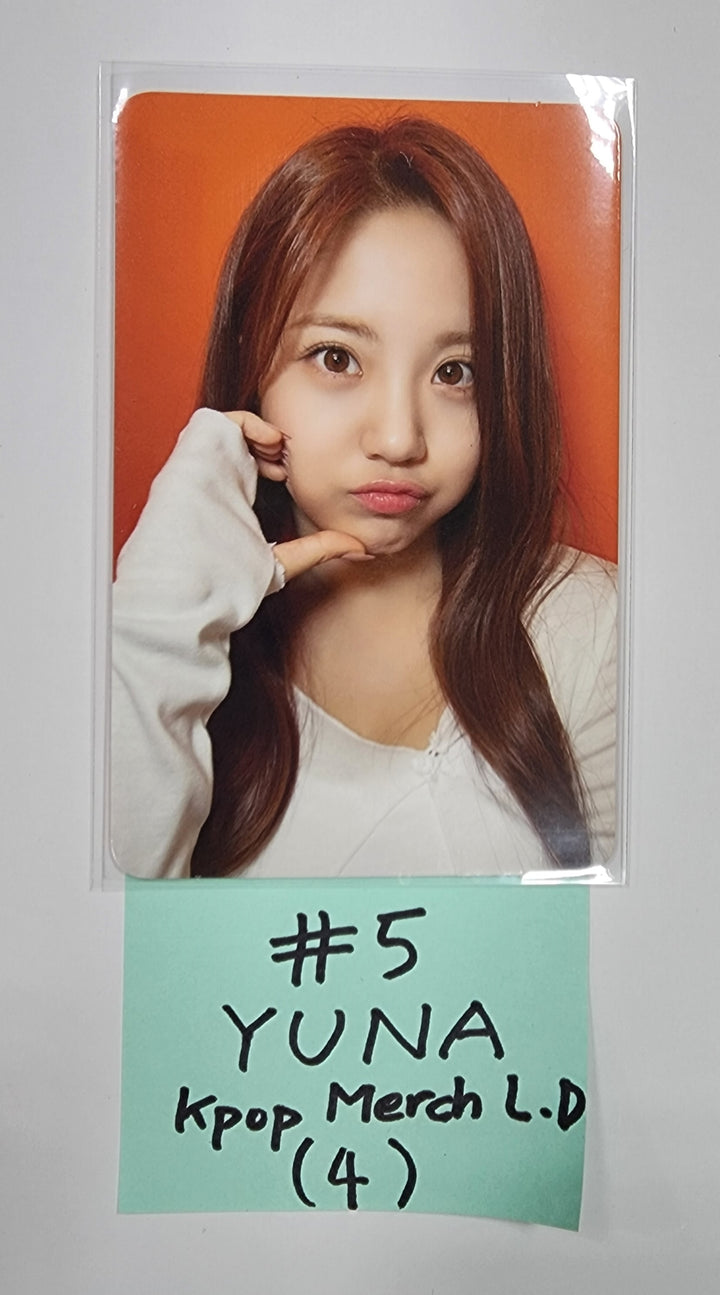 CSR "DELIGHT" - Kpop-Merch Lucky Draw Event Photocard - HALLYUSUPERSTORE