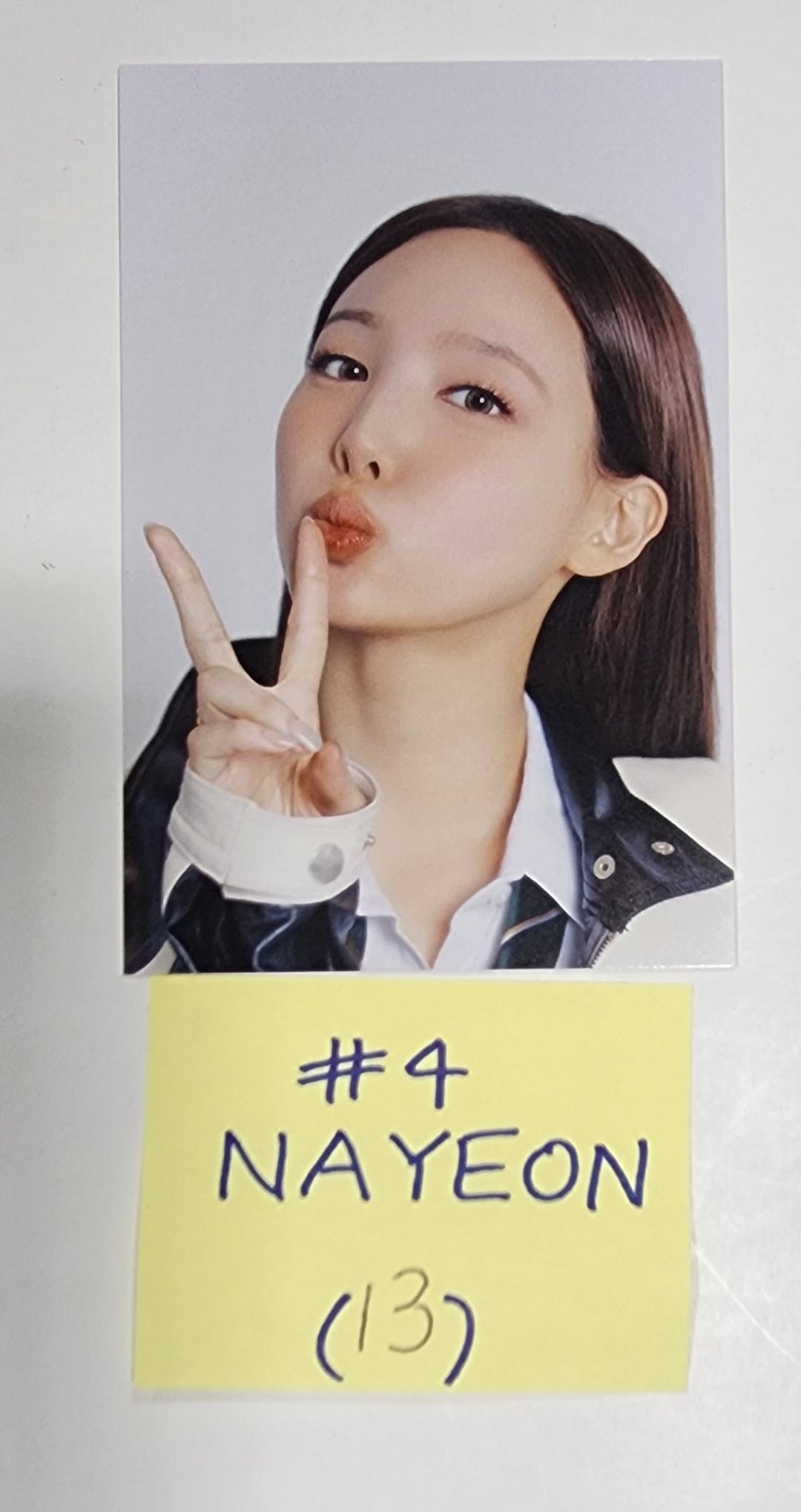 Twice 5th "World Tour Ready To Be" - Official Trading Photocard - HALLYUSUPERSTORE