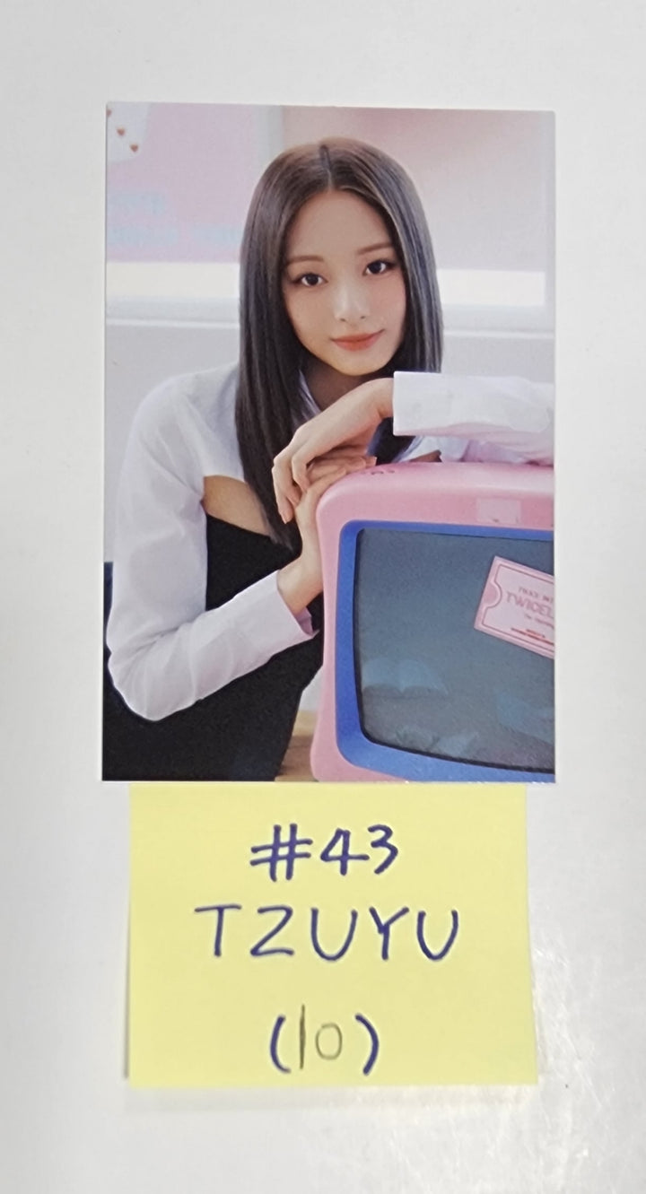 Twice 5th "World Tour Ready To Be" - Official Trading Photocard - HALLYUSUPERSTORE