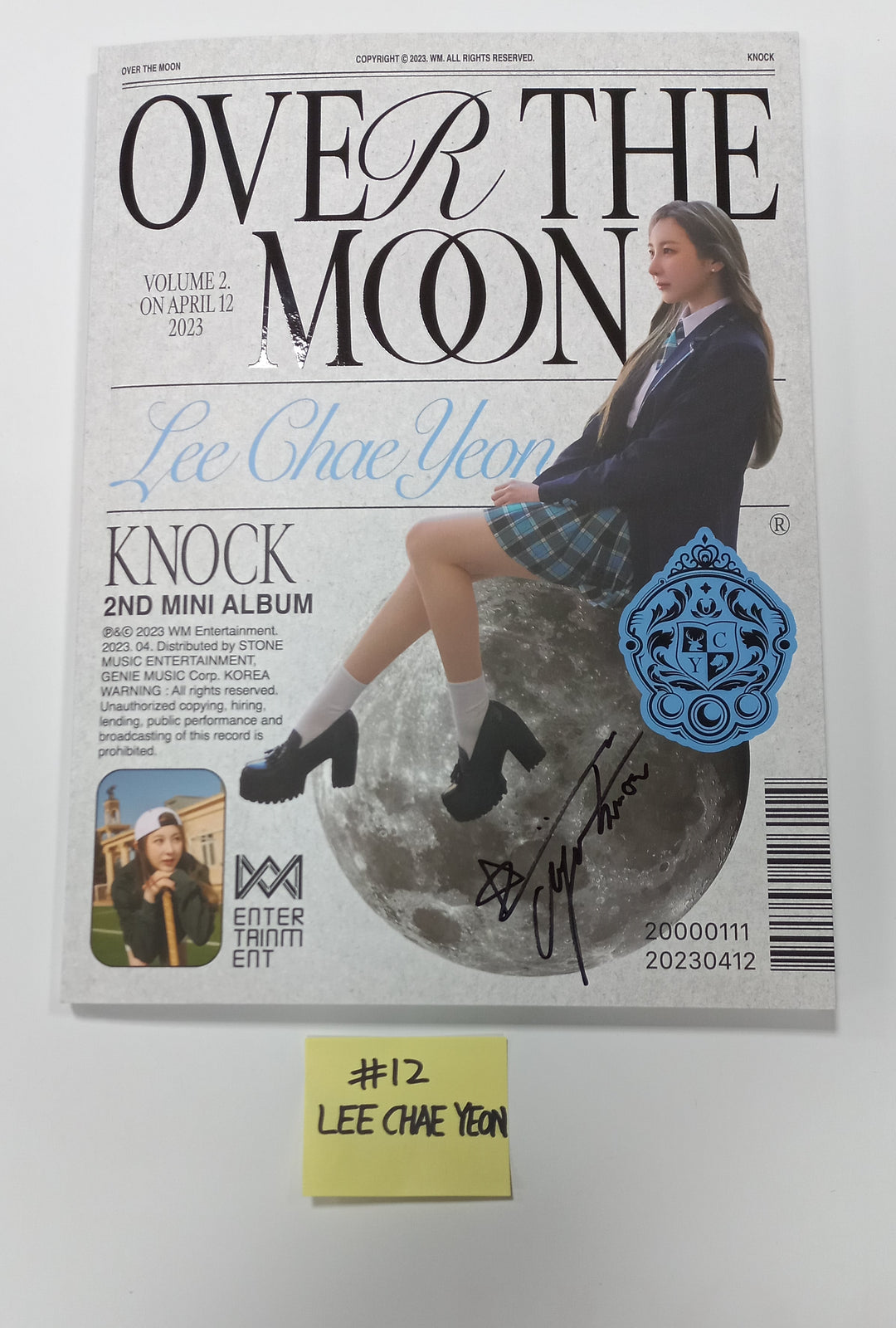 IVE "I've IVE", Kep1er "LOVESTRUCK!", DreamNote "Secondary Page", Leechaeyeon "Over The Moon" - Hand Autographed(Signed) Promo Album