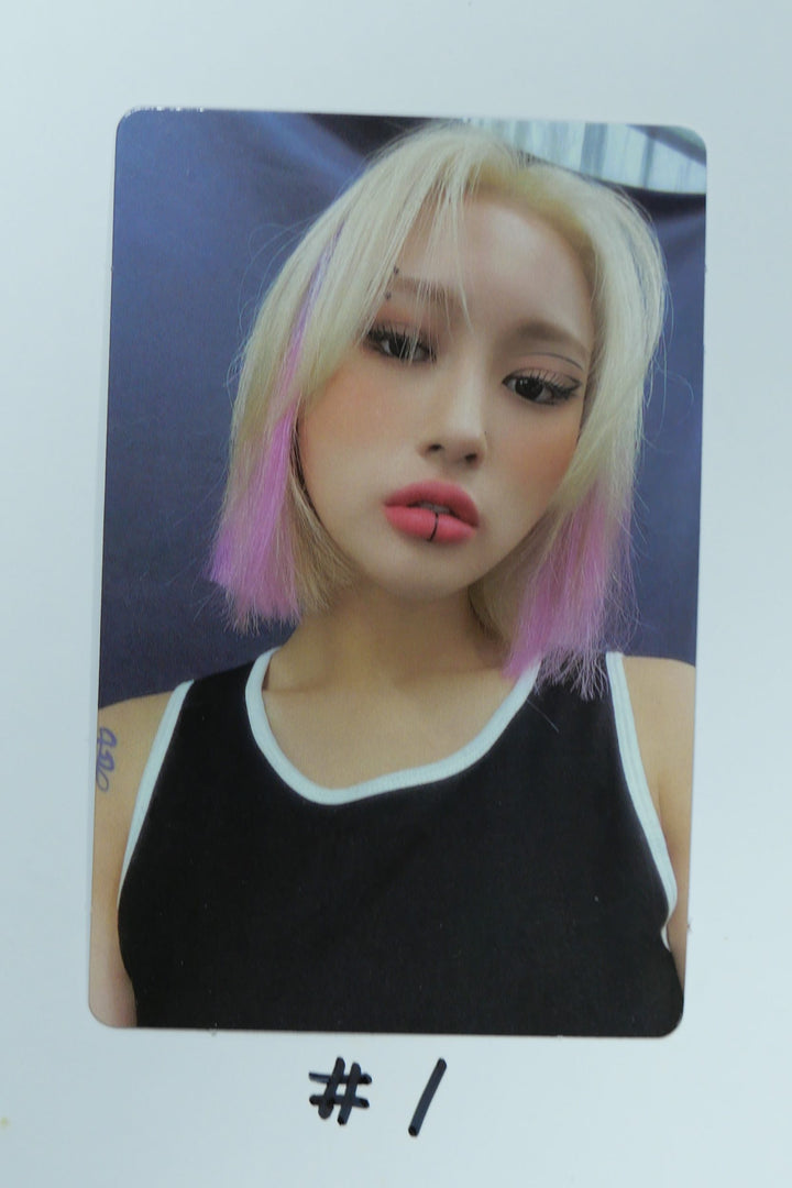 Dreamcatcher "Road To Utopia" - SIYEON Official Photocard
