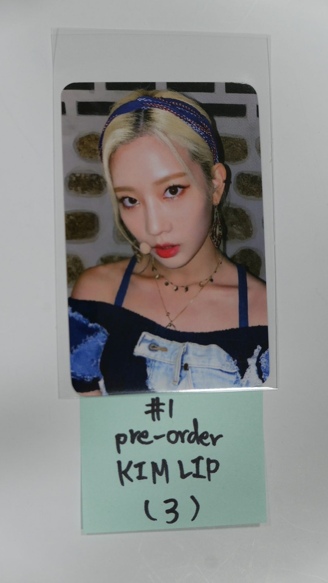 Loona 12:00 - Pre-order (MMT, WithD, Etc) benefit photocard - KimLip