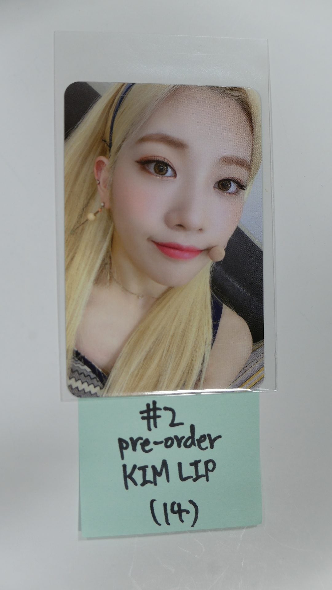 Loona 12:00 - Pre-order (MMT, WithD, Etc) benefit photocard - KimLip