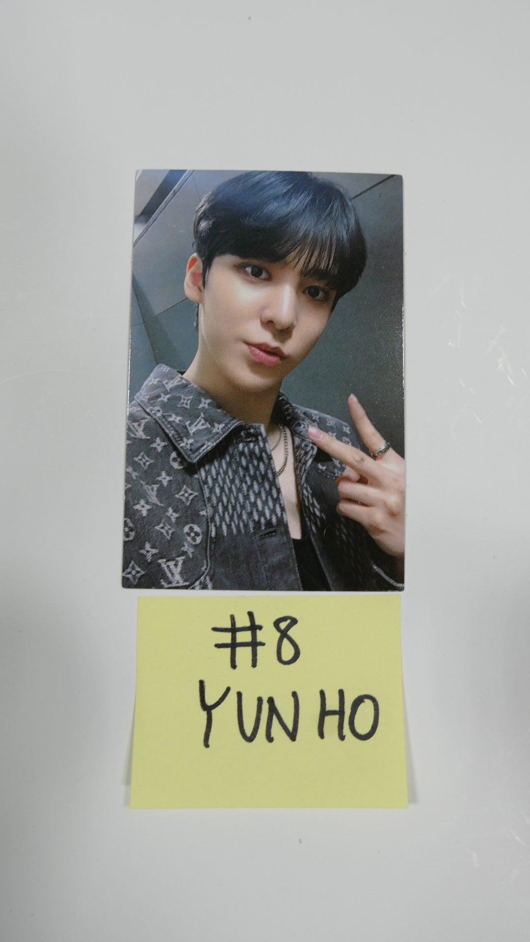 Ateez [ZERO:FEVER Part.2] - Official Photocard (Yunho)