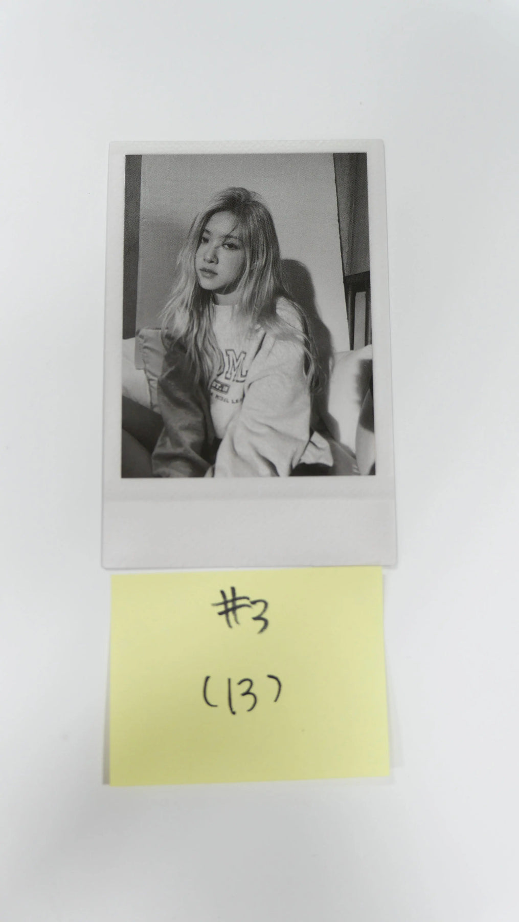 Rose (of Blackpink) -R- Official Photocard – HALLYUSUPERSTORE