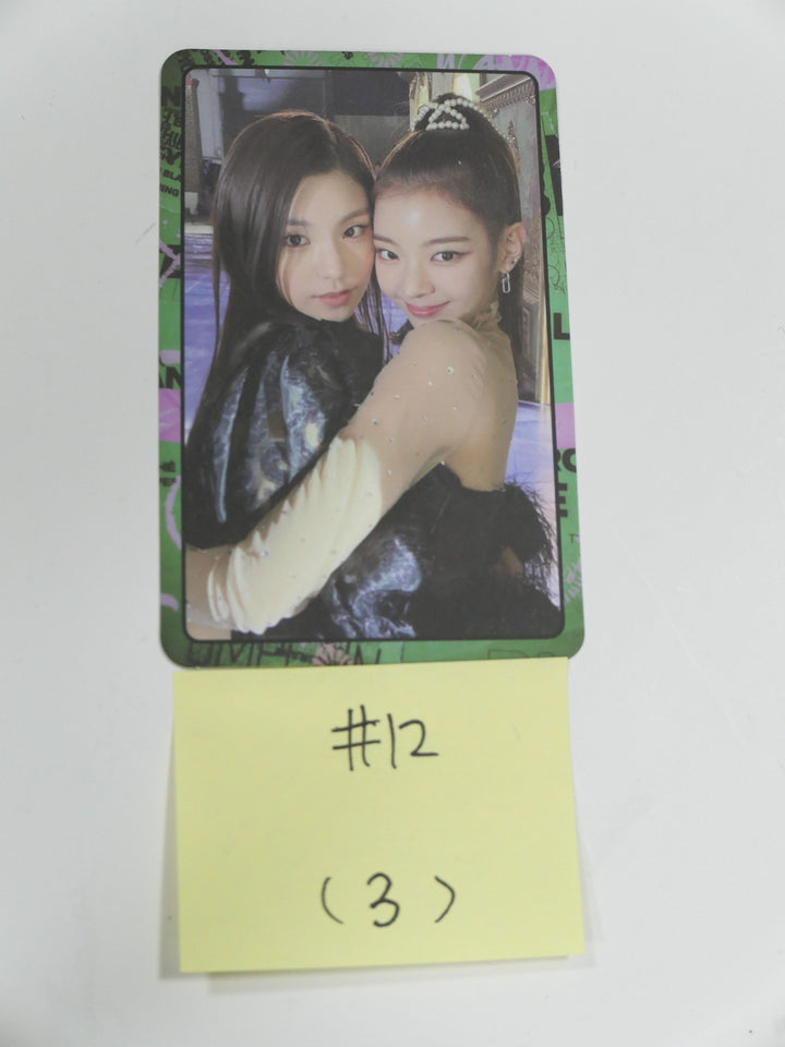 ITZY IT'Z ME - OFFICIAL PHOTOCARD