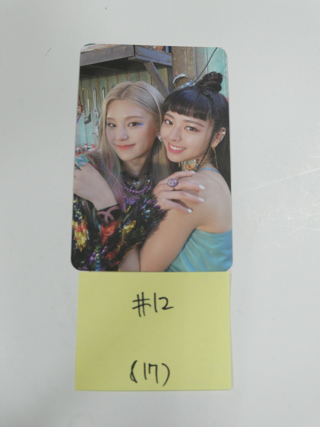 ITZY NOT SHY - OFFICIAL PHOTOCARD